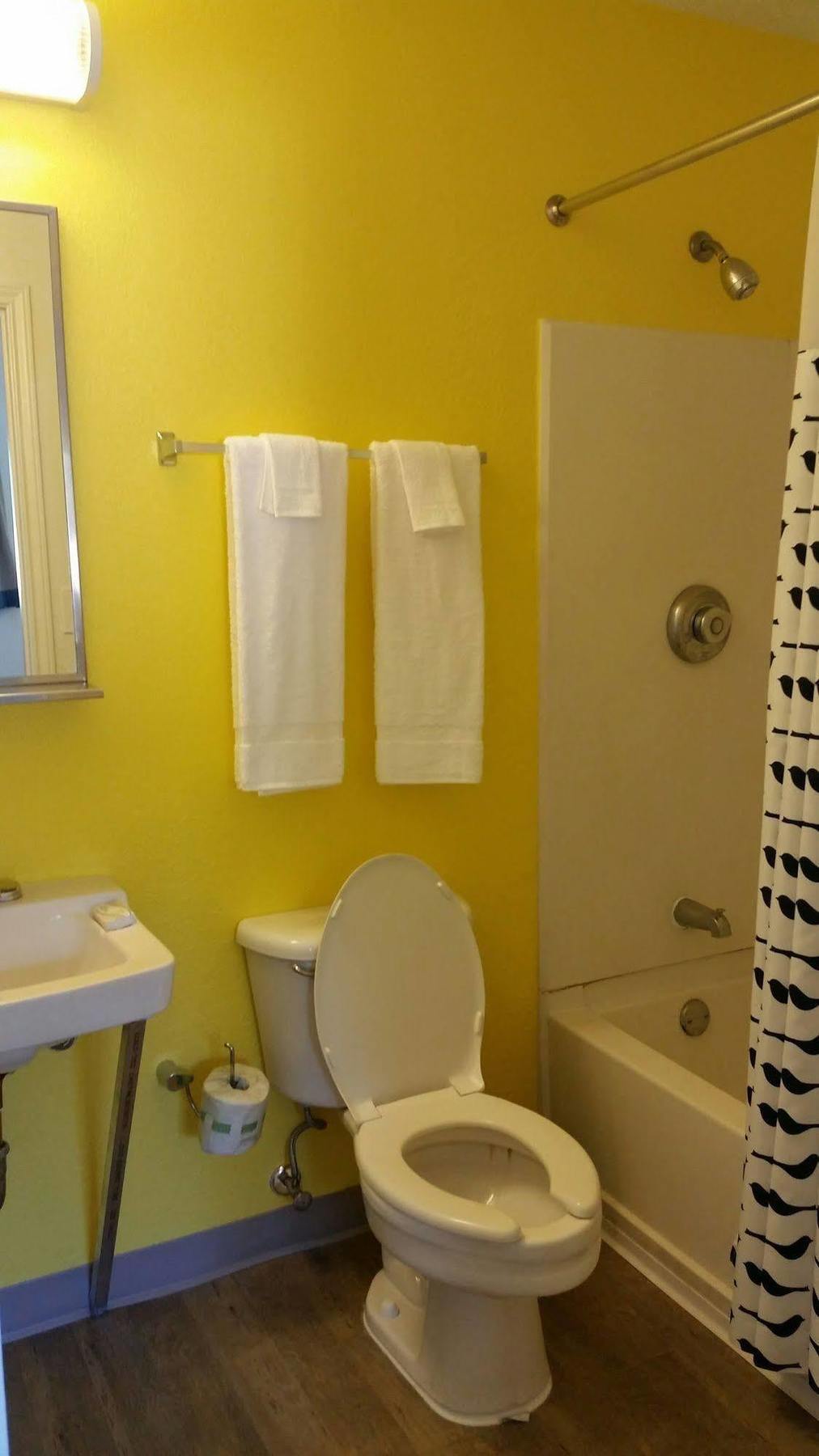 Intown Suites Extended Stay San Antonio Tx - Airport 외부 사진
